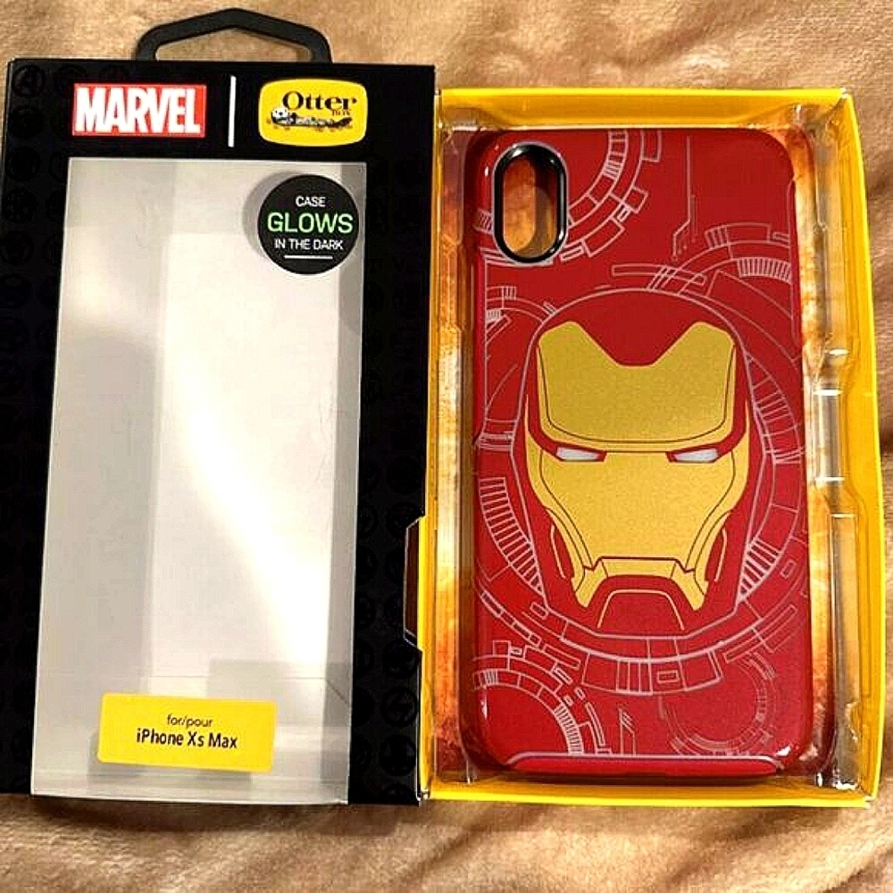 OtterBox iPhone XS Max Case - Marvel Iron Man Glows in the Dark (New)